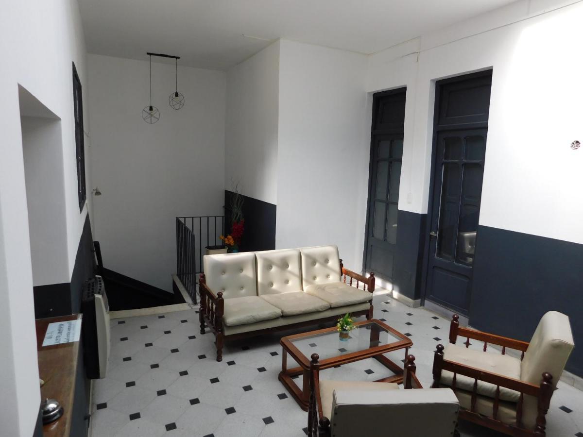 Hostal Vampaya Сальта Экстерьер фото